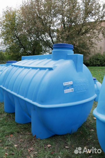 Емкость пластиковая 2 м3 для сыпучих продуктов (го