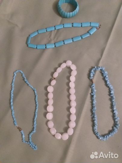 Бусы из натуральных камней