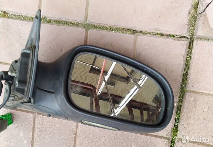 Зеркало правое Volvo S80 I