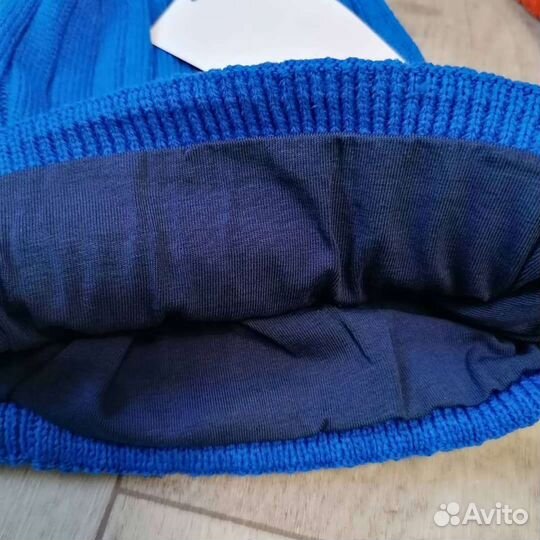 Демисезонные шапки новые