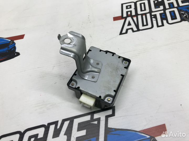 Блок управления дверьми Toyota Vitz SCP10