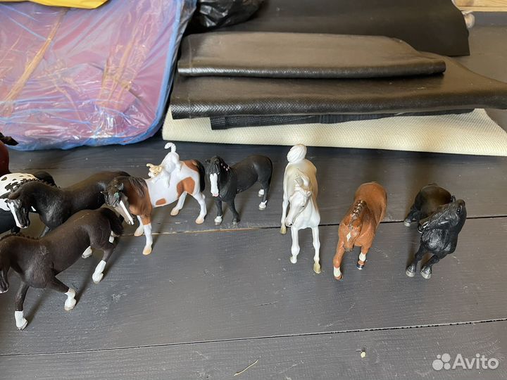 Фигурки лошадей schleich