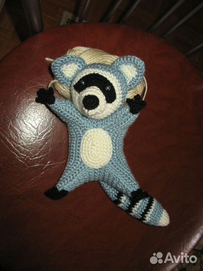 Енот ручная работа