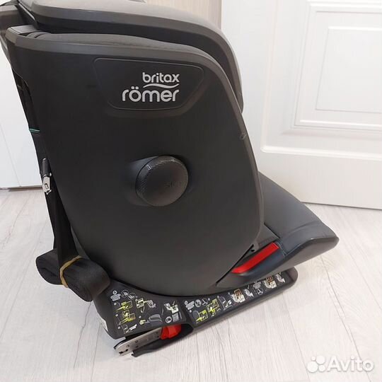 Автомобильное кресло britax romer advansafix 4 r