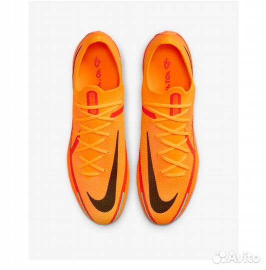 Футбольные бутсы