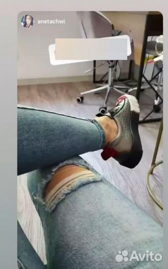 Кроссовки женские новые