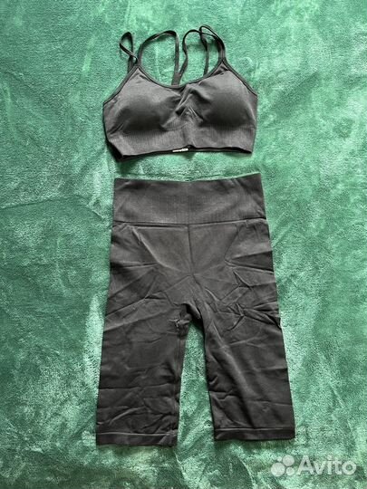 Спортивный костюм