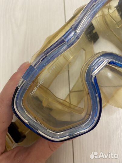 Маска с трубкой для плавания