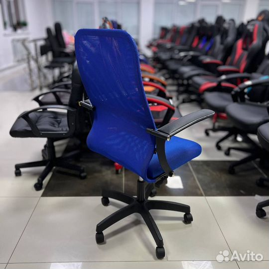 Офисное кресло SU-C-8/подл.152/осн.001 (цвета)