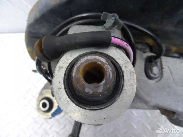 Ступица задняя левая Nissan Murano Z51