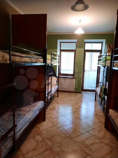 Комната 100 м², 3/5 эт.