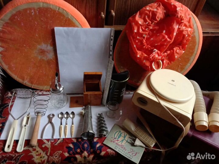 Хоз.приборы ссср,лаб.посуда,фен