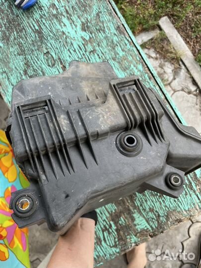 Корпус воздушного фильтра Лансер 9