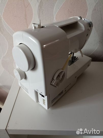 Швейная машинка Jaguar Jemlux на запчасти