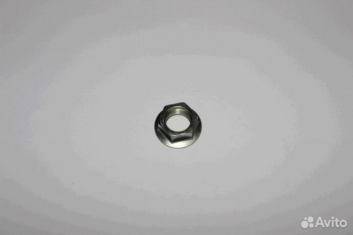 Гайка М18х1,5 L коленвала