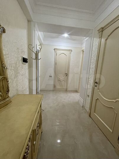 2-к. квартира, 64 м², 3/7 эт.
