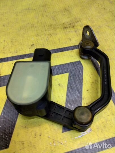 Датчик угла наклона кузова задний Audi A6