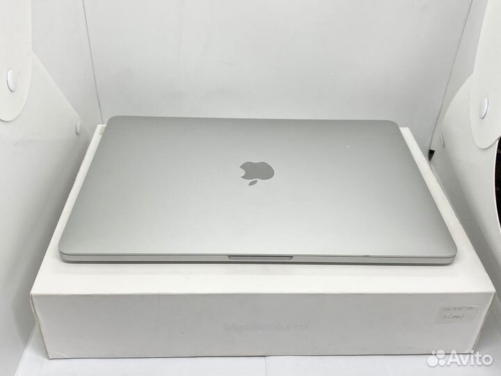 Ноутбук apple MacBook pro 2020