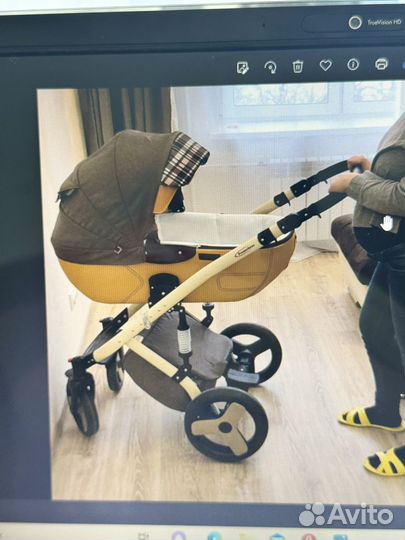 Прогулочная коляска