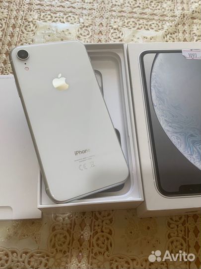 iPhone Xr, 64 ГБ