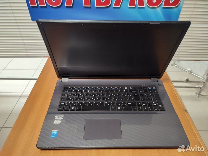 Игровой ноутбук / 17 дюймов / i7 / geforce 2gb