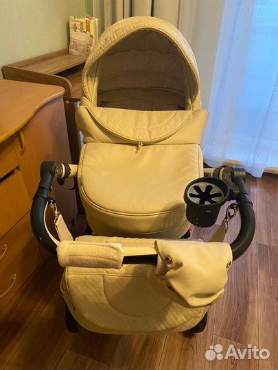 Продам коляску 2 в 1