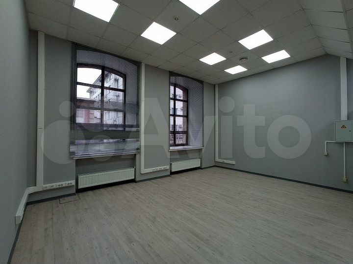 Офис в лофт-квартале с высокими толоками, 41.3 м²