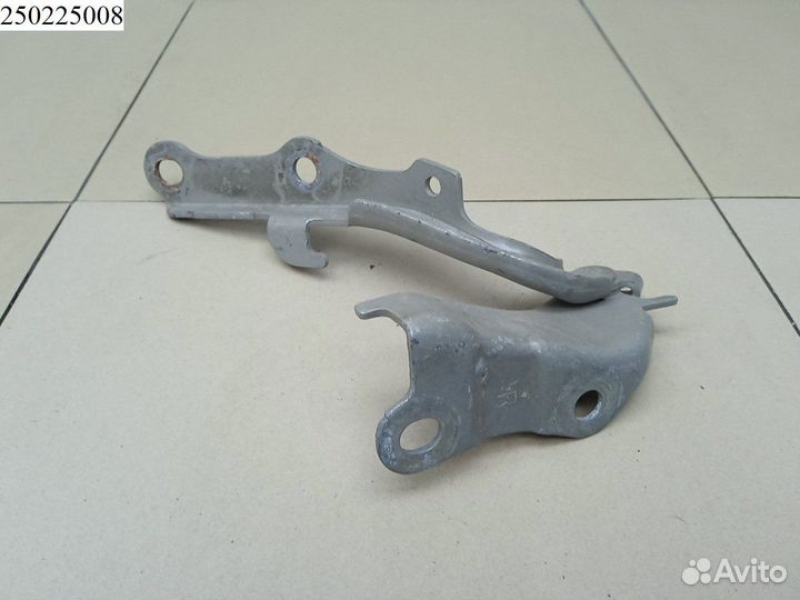 Петля капота правая Lexus GX RX Highlander