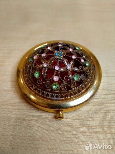 Зеркальце карманное со стразами