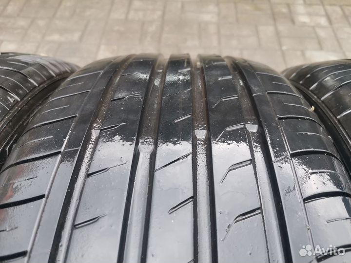 Nexen N'Fera SU1 215/55 R17 94V