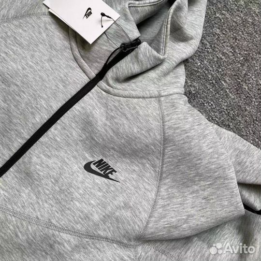 New Nike Tech Fleece