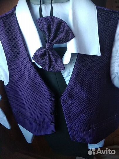 Красивый костюм тройка