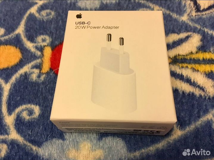 Оригинальная зарядка для айфона 20w в коробке