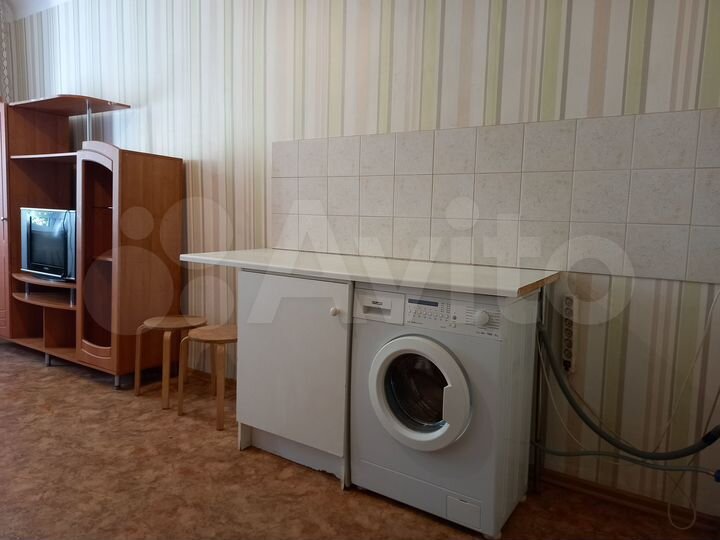 Комната 18 м² в > 9-к., 3/5 эт.