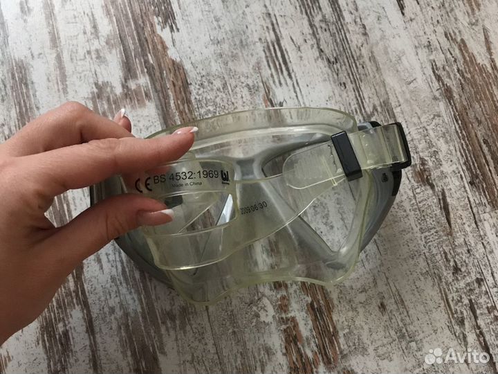 Маска и трубка для плавания