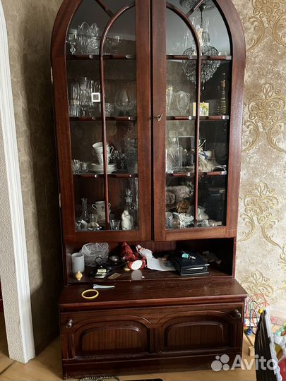 Шкаф сервант