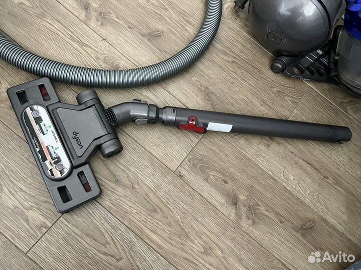 Пылесос Dyson Ball DC 37