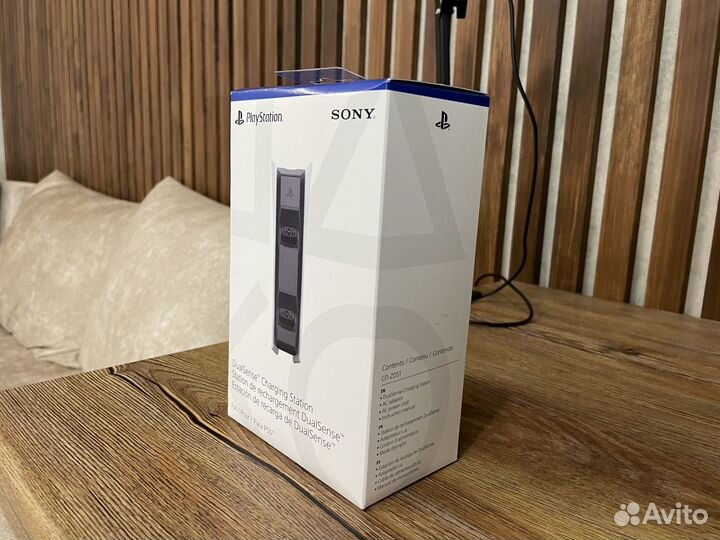 Зарядная станция для геймпадов PS5