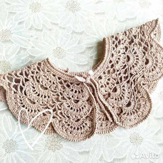 Воротник вязаный кружевной воротничок