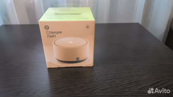 Умная колонка Яндекс Станция Лайт с Алисой