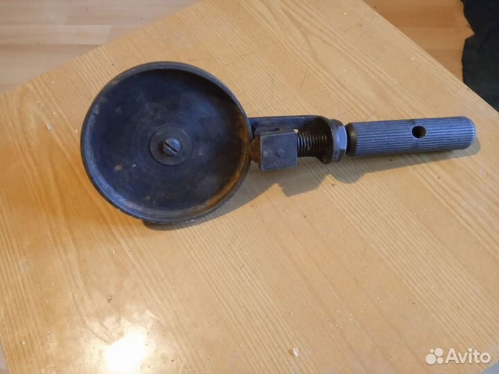 Закрыватель стеклянных банок