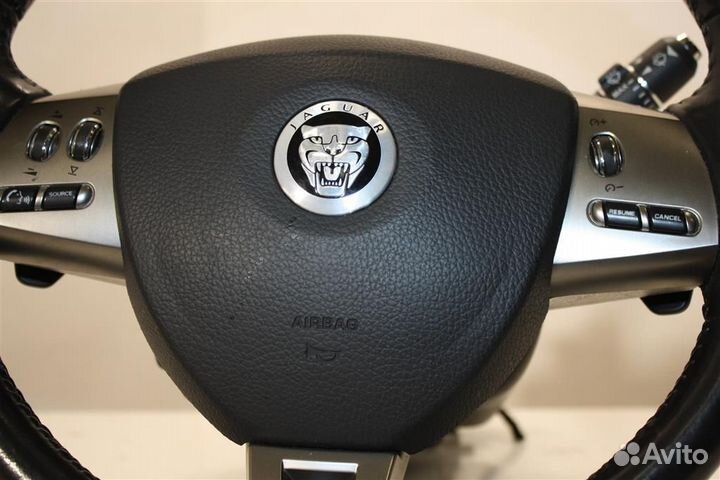 Подушка безопасности в рулевое колесо Jaguar XF