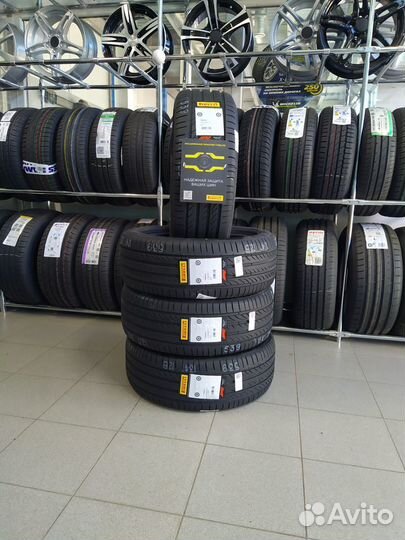 Pirelli Powergy 215/50 R17 95Y