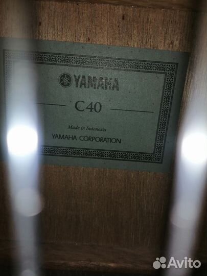 Классическая гитара yamaha c40