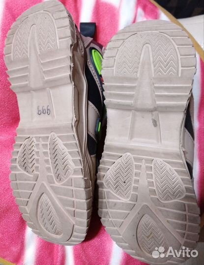 Кроссовки детские