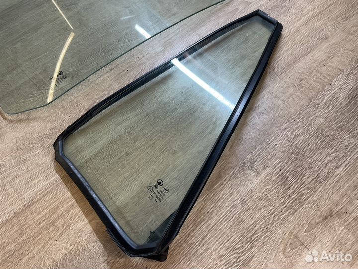 Стекло задней двери Hover H3