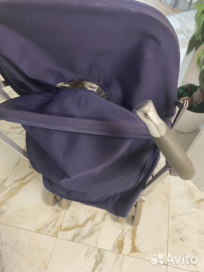 Прогулочная коляска трость maclaren