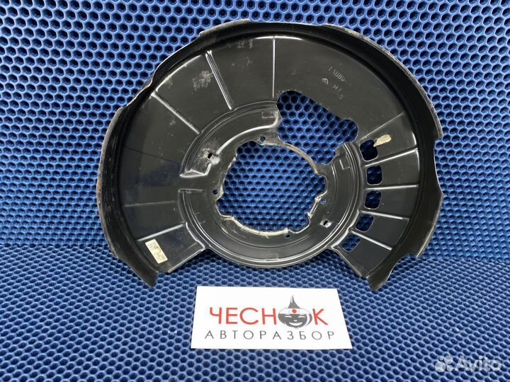 Щиток тормозного диска для VW Touareg NF 2 /FL