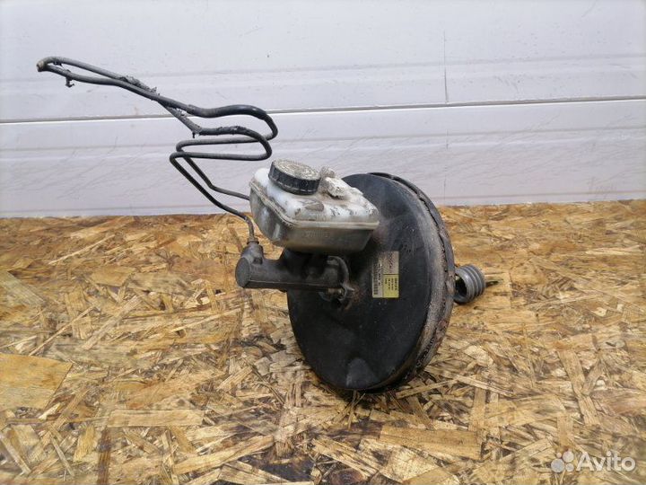 Главный тормозной цилиндр и вакуумный усилитель