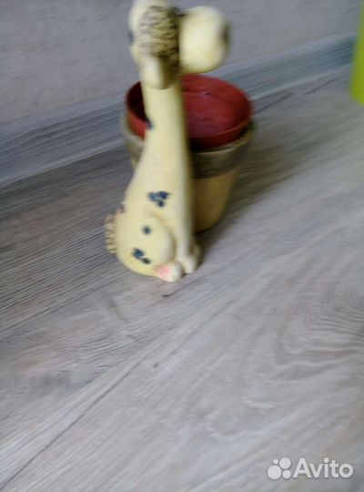 Кашпо горшок для цветов